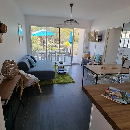 Lägenhet Magnifique Traversant A 300 M De La *