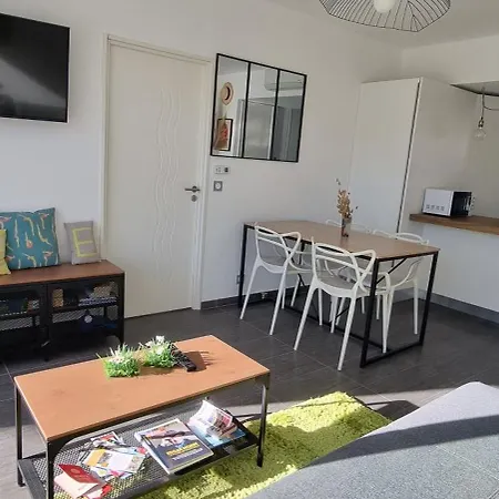 Magnifique Traversant A 300 M De La *