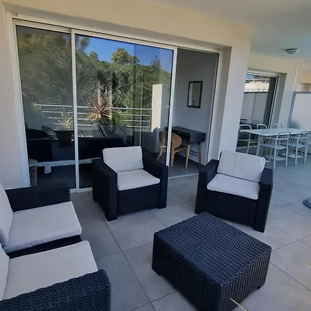 Magnifique Traversant A 300 M De La * Calvi (Corsica)