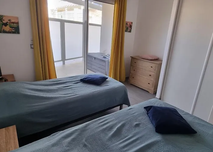 Appartement Magnifique Traversant A 300 M De La *