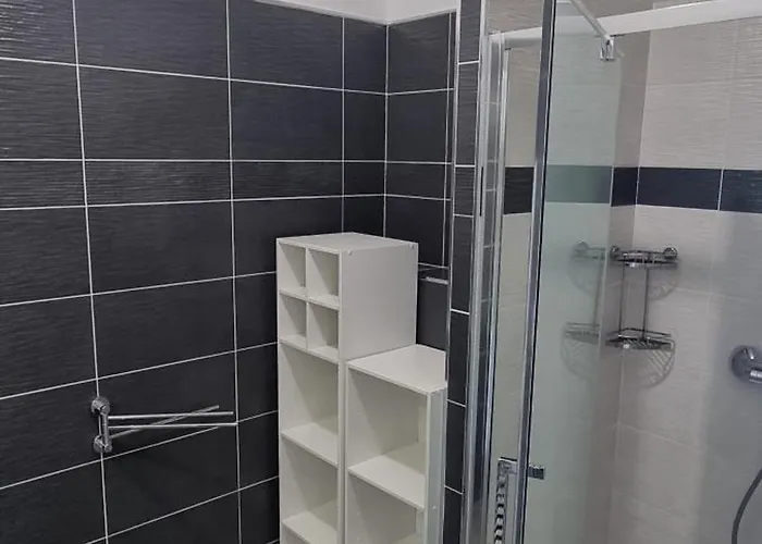 Appartement Magnifique Traversant A 300 M De La