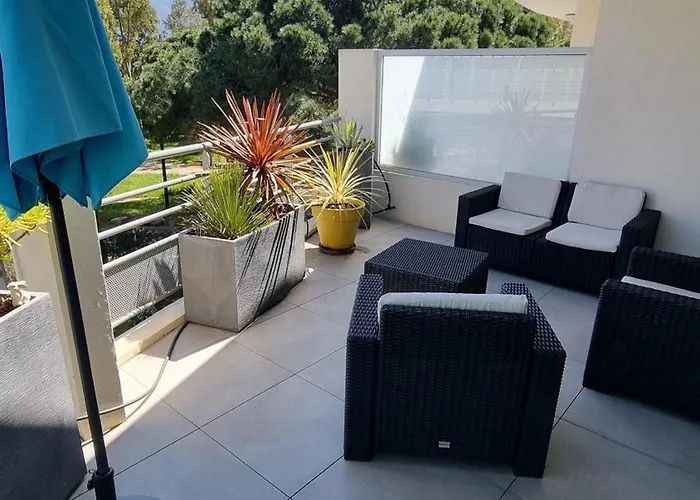 Magnifique Traversant A 300 M De La